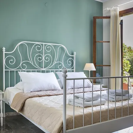 Aparthotel Dendrolivano 3*