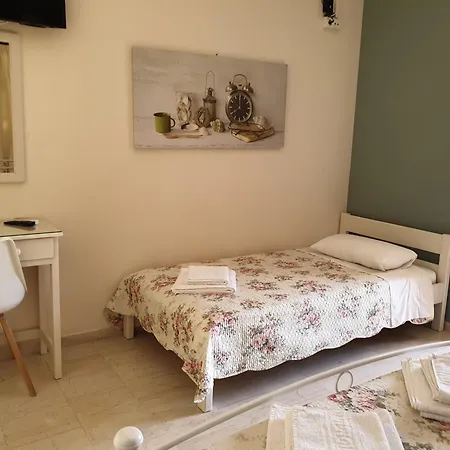 Apart-hotel Dendrolivano